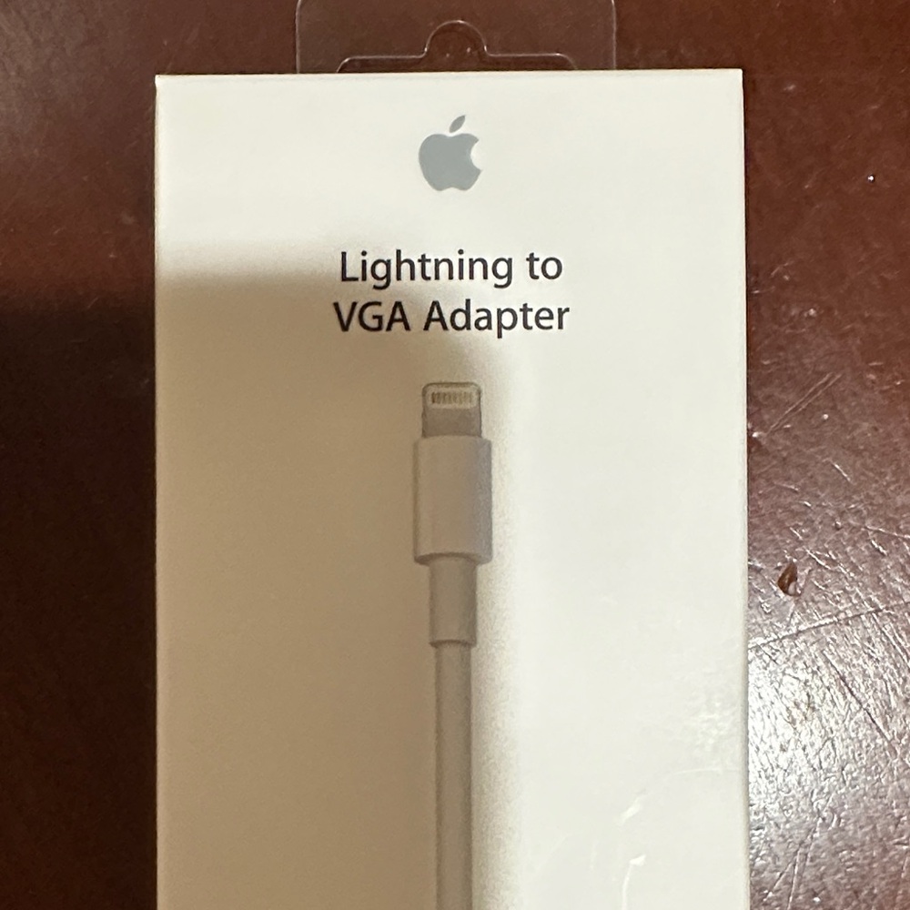 Apple White Lightning to VGA Connector